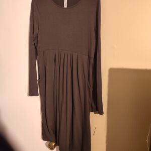 Elegant Long Sleeve Dress with Pockets